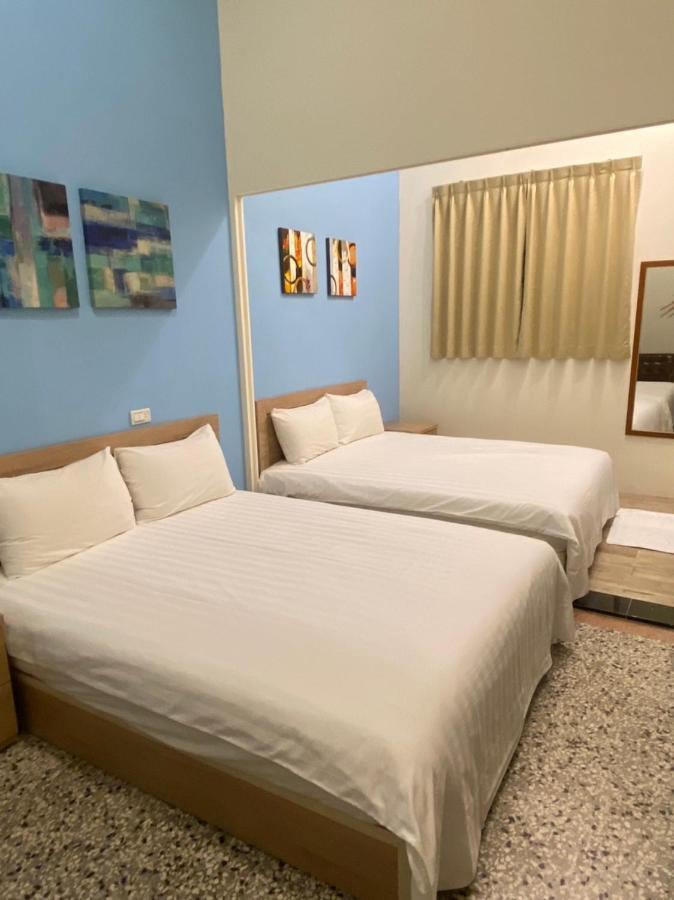 Freedom B&B Tainan Extérieur photo
